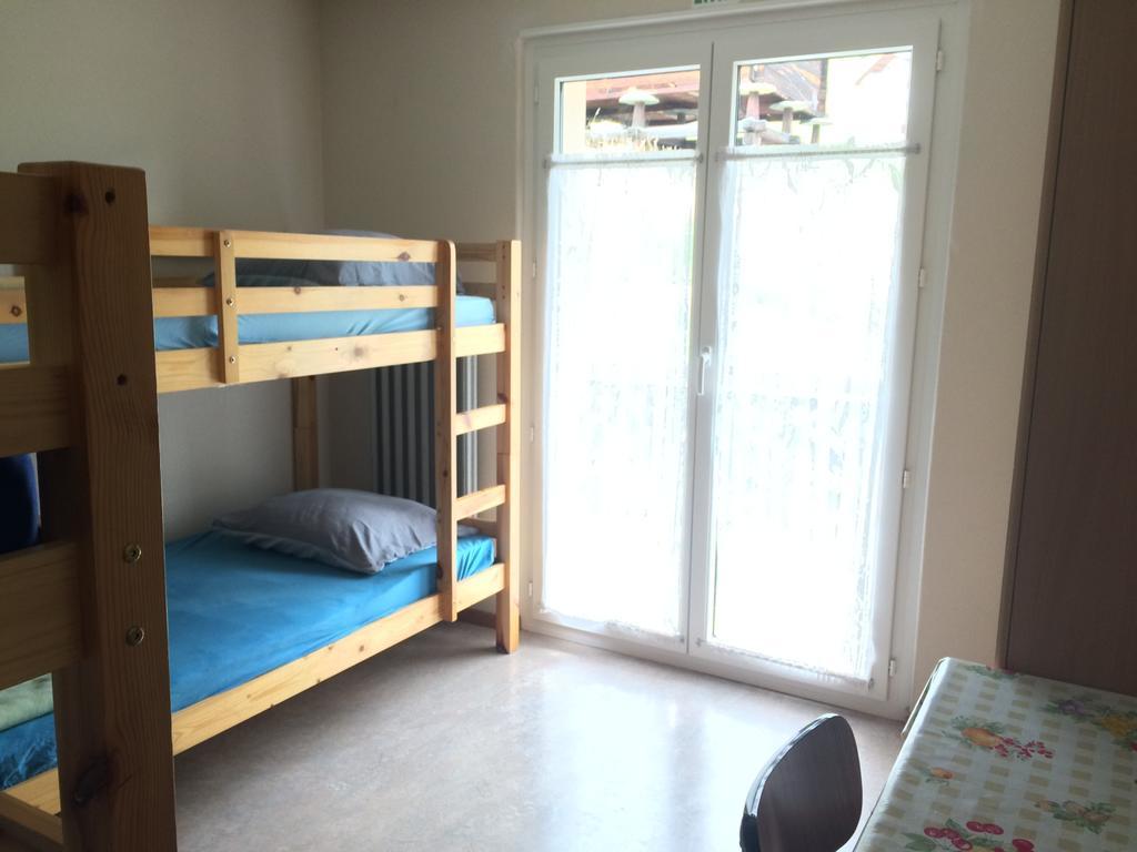 Gruppenhaus Rosy Hostel Grachen Room photo